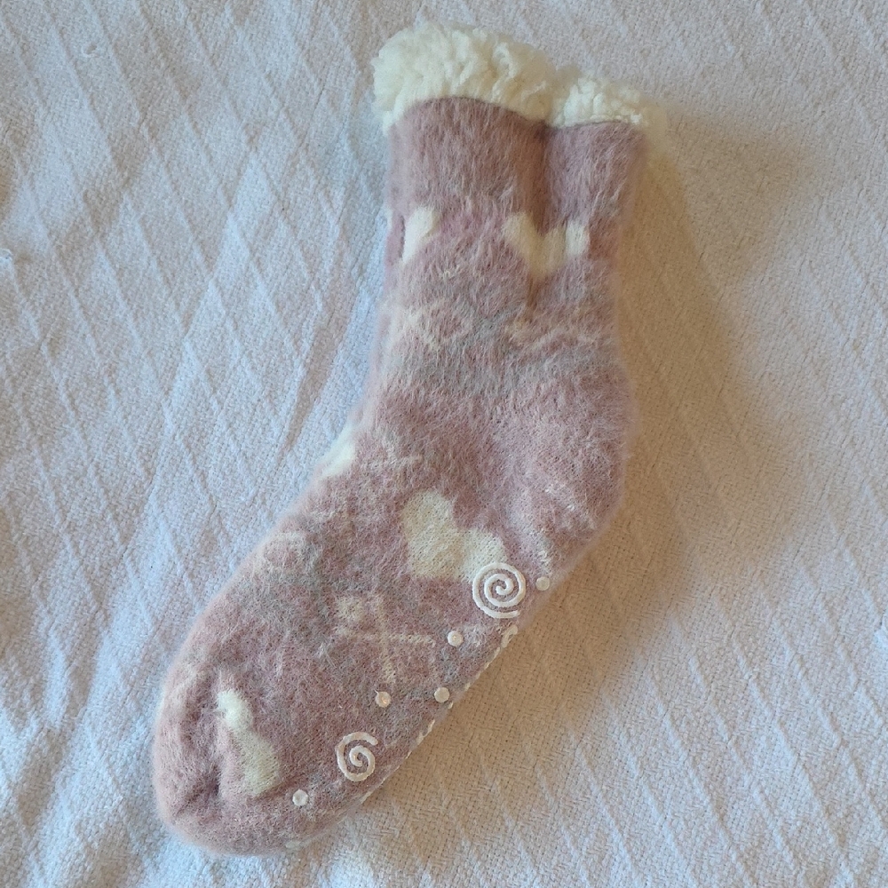 Muk Luks White and Purple Slipper Socks, NWOT